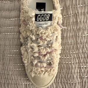 Golden Goose V-Star Shearling Effect Sneaker